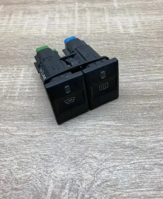 Ford Mondeo Mk III Windscreen/window heater switch 1S7T18K574AA