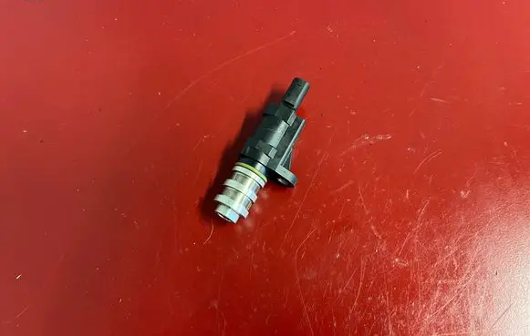BMW X1 F48 F49 other engine part 7639993 11417639993