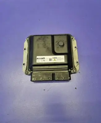 Opel Astra H Engine control unit/module 98000820 MB2758004676