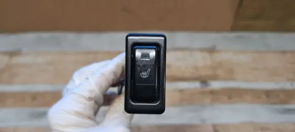 Lexus ES 250 - 300 - 330 Seat heating switch 153075
