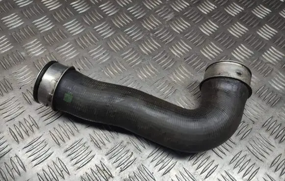 Volkswagen PASSAT B6 Intercooler hose/pipe 1K0145834L