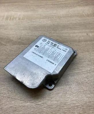 Volkswagen Golf V Airbag control unit/module 1C0909605A