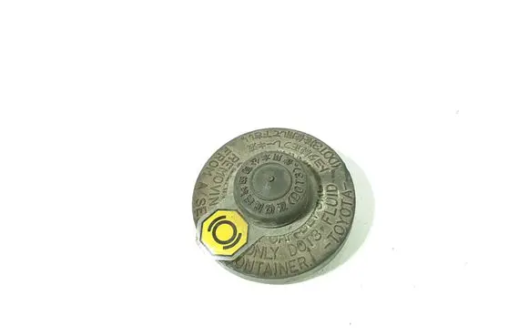 Toyota Prius (XW30) Brake fluid reservoir filler cap with level sensor 