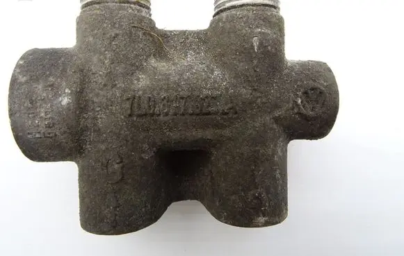 Volkswagen Touareg I Oil temperature sensor 7L0317027A