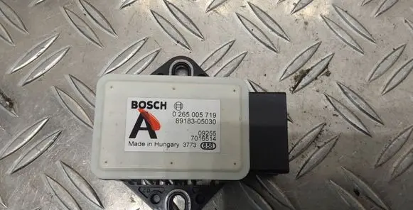 Toyota Verso ESP acceleration yaw rate sensor 8918305030