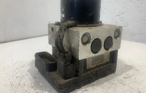 Volkswagen Golf IV ABS Pump 1J0907379G HLS8E28R17 10094903403
