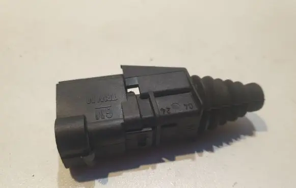 Saab 9-5 Bonnet alarm switch sensor 90355463