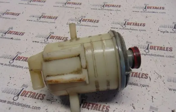 Honda CR-V Power steering fluid tank/reservoir
