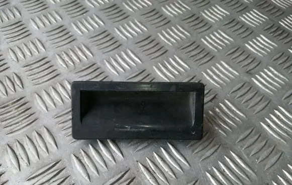 Audi A4 S4 B8 8K Tailgate opening switch 5N0827566B