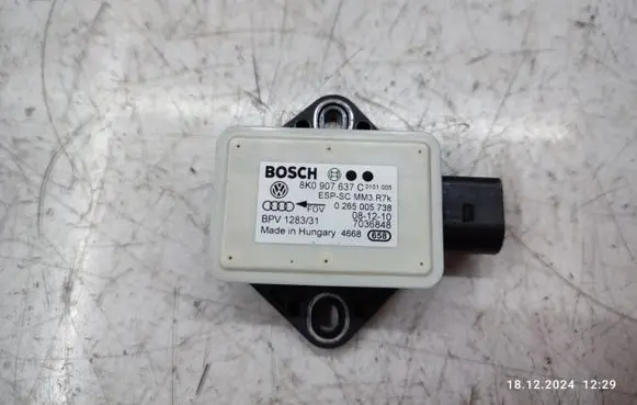 Audi Q5 SQ5 ESP acceleration yaw rate sensor 8K0907637C