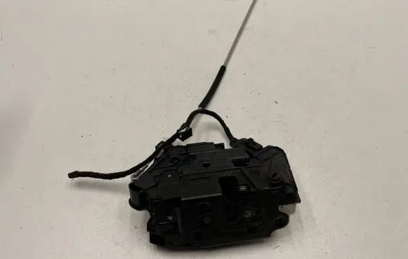 Seat Ibiza IV (6J,6P) Rear door lock