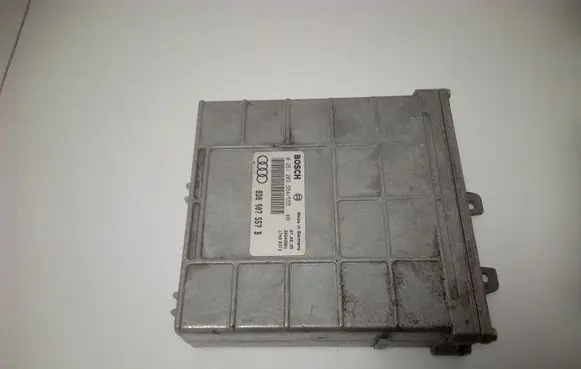 Audi A4 S4 B5 8D Engine control unit/module 8D0907557B 0261203554