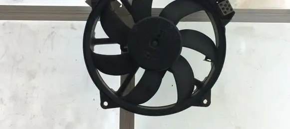 Renault Scenic III - Grand scenic III Electric radiator cooling fan M155547