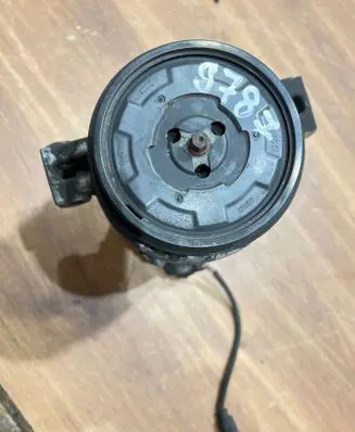 BMW 3 E90 E91 Air conditioning (A/C) compressor (pump) 6935613