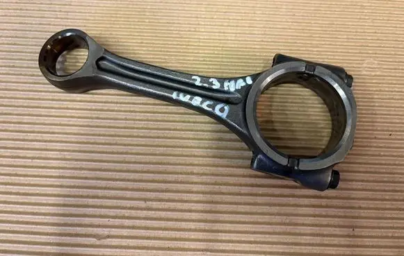Iveco Daily 6th gen Connecting rod/conrod 5802819652