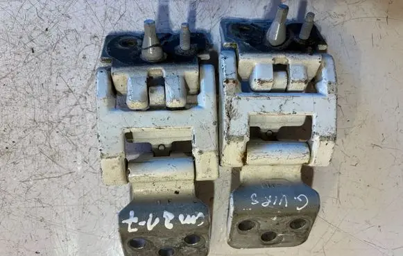 Ford Transit Rear door hinge set BK31V42983