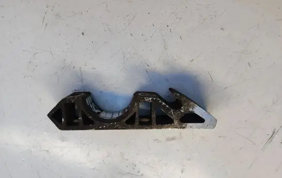 Porsche Cayenne (92A) Sway bar bush bracket, front 7L0411063B AW6082 001023377