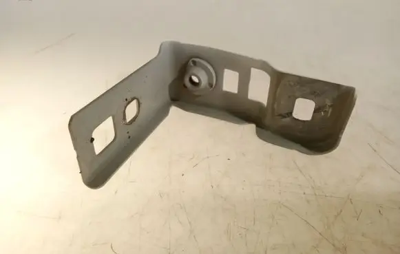 Opel Movano B Fender mounting bracket 49D7152R