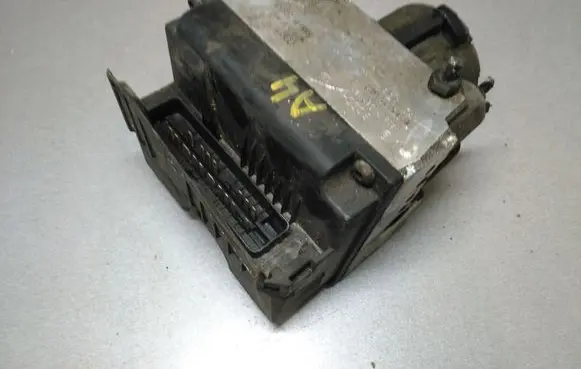 Audi A4 S4 B5 8D ABS Pump 8D0614111 0265214002