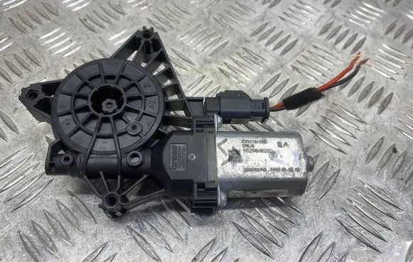 Opel Astra L Rear window lifting mechanism without motor 9829048280