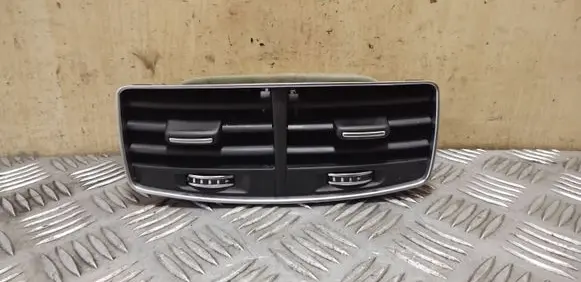 Audi A8 S8 D4 4H Rear air vent grill 4H0819203A 4H0819203B