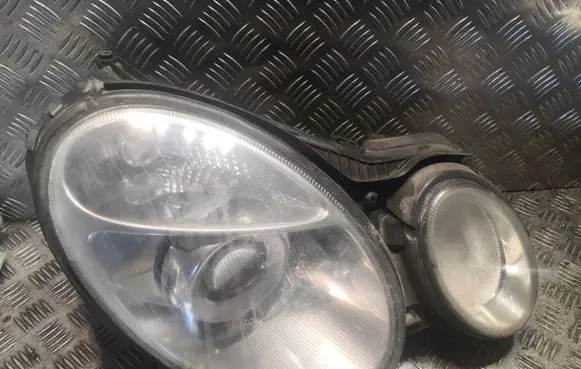Mercedes-Benz E W211 Headlight/headlamp 2118201461 A2118201461