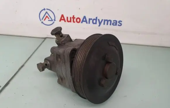 BMW 3 E36 Power steering pump 1141043 32411141043 6770720