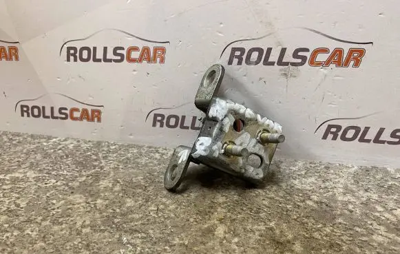 Jaguar S-Type Rear door upper hinge 008D5A 004N5A