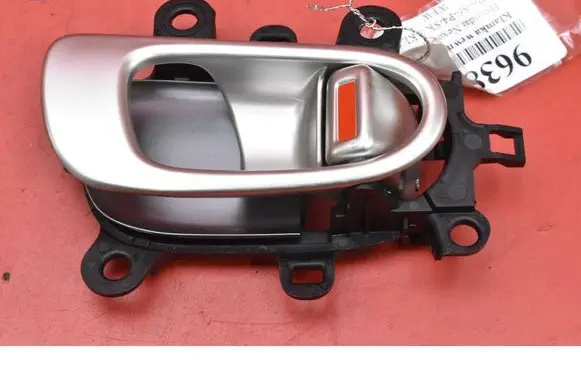 Hyundai Nexo Front door interior handle 