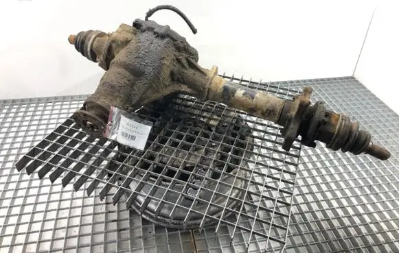 Nissan Pathfinder R50 Front differential 