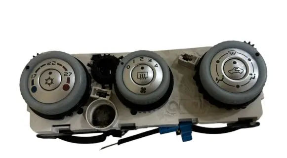 Mitsubishi Colt Climate control unit PMN164569U 69660002