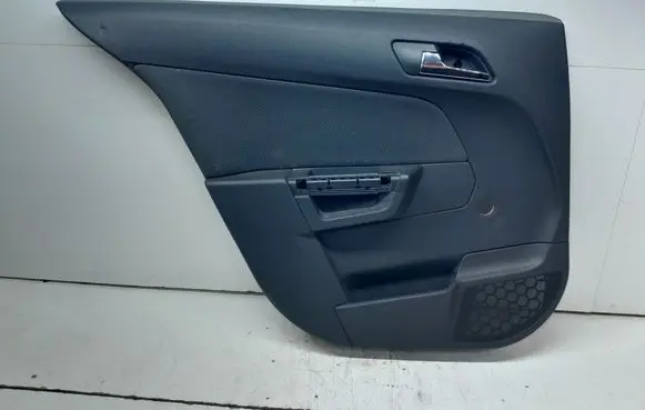 Opel Astra H Rear door card panel trim 13153917
