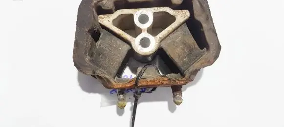 Opel Astra F Engine mount bracket 90473852 742535