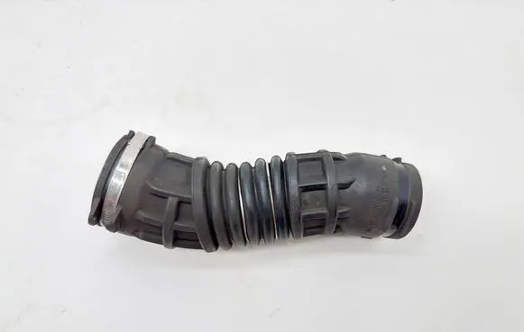 Maserati Ghibli Air intake duct part 670038737 7240524
