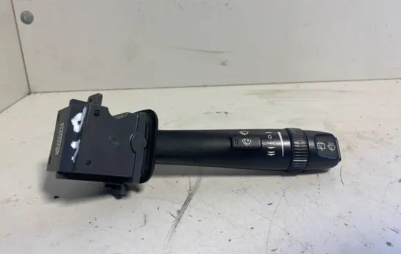 Volvo V70 Wiper control stalk 30768101 05W21D