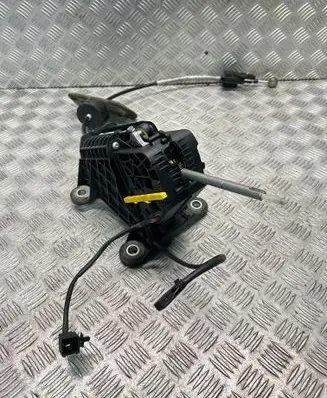 Volkswagen Transporter - Caravelle T5 Gear shifter/selector 7E1713026