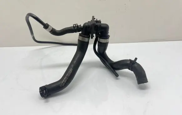 Mercedes-Benz C W205 Engine coolant pipe/hose A2058300802