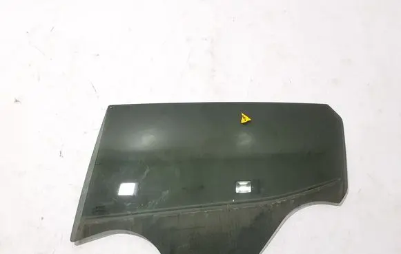 Renault Megane E-Tech Rear door window glass 823015930R