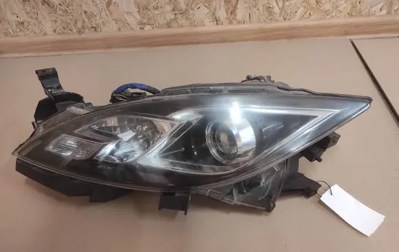 Mazda 6 Headlight/headlamp GAN751040