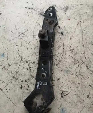 Renault Megane III Headlight/headlamp mounting bracket