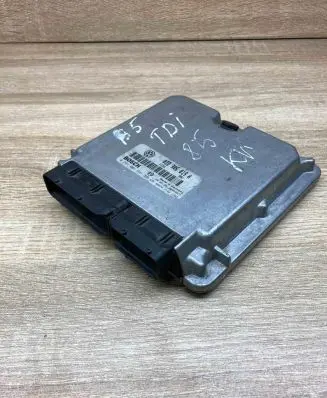 Volkswagen PASSAT B5 Engine control unit/module ECU 038906019A 0281001691