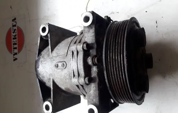 Nissan Navara D40 Air conditioning (A/C) compressor (pump) 92600EB400