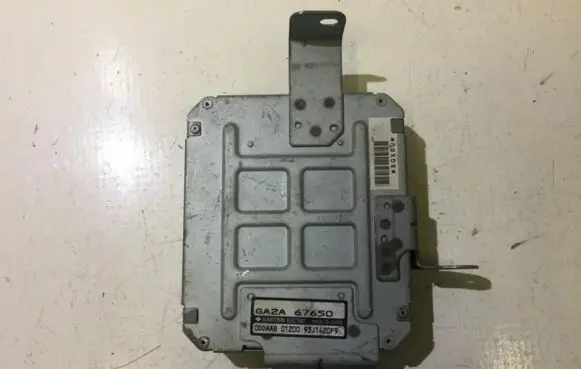 Mazda 626 Engine control unit/module ga2a67650