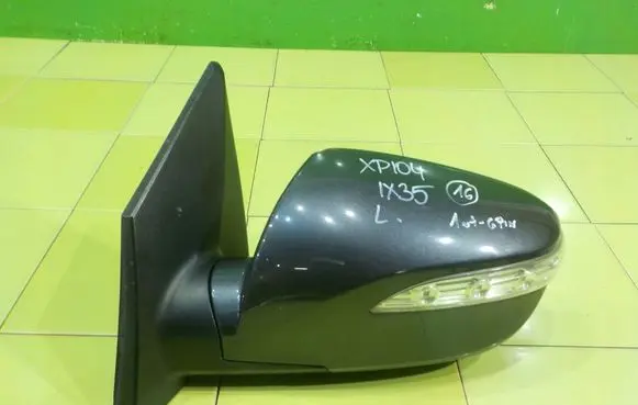 Hyundai ix35 Front door electric wing mirror LEWE XP104