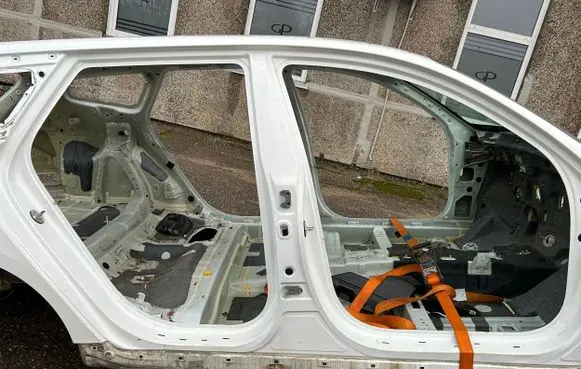 KIA Optima Pillar (middle) 