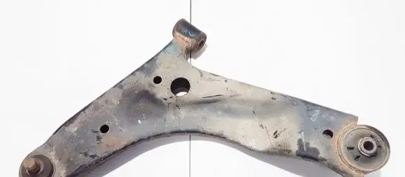 Hyundai i10 Front lower control arm/wishbone 545840x000 54584-0x000