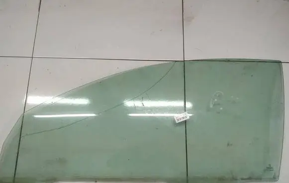 Peugeot 206 Front door window glass four-door as2