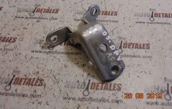 Toyota Corolla Verso AR10 Front door upper hinge