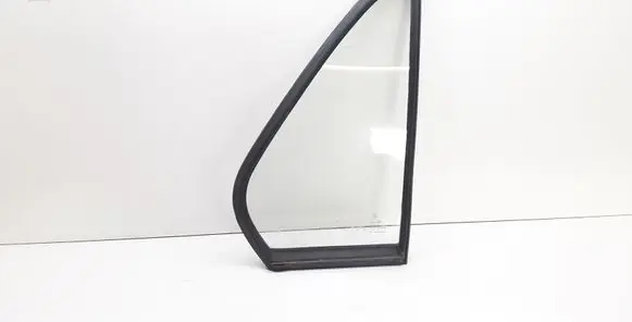 BMW 3 E30 Rear side window