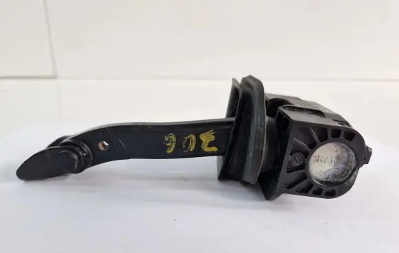 BMW 1 F20 F21 Front door check strap stopper 7311337